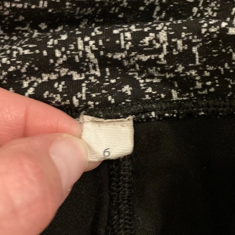 Lululemon Fit Physique Cropped Jacquard Mesh Leggings Size 6